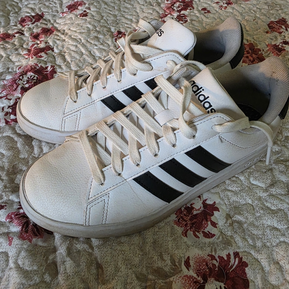 Adidas Men's White and Black Sneakers